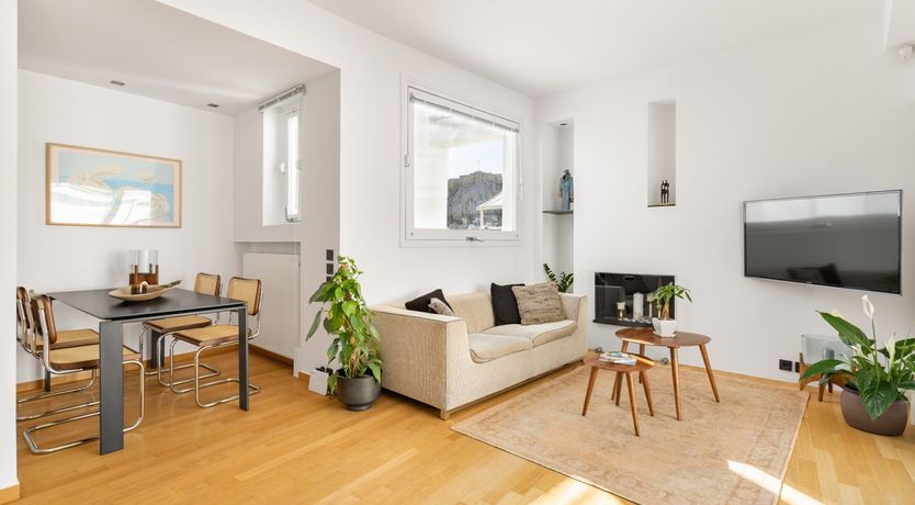 Photo of Arch of Athena