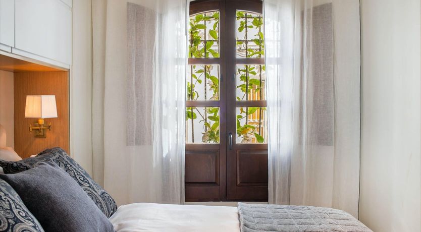 Photo of Carabeo Calm