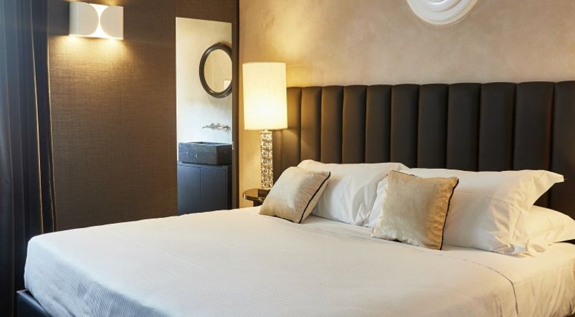 Photo of Glinting Off the Arno River