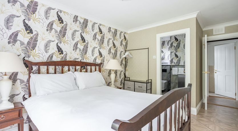 Photo of Golden Unicorn