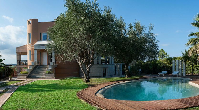 Photo of Nature's Neighbour