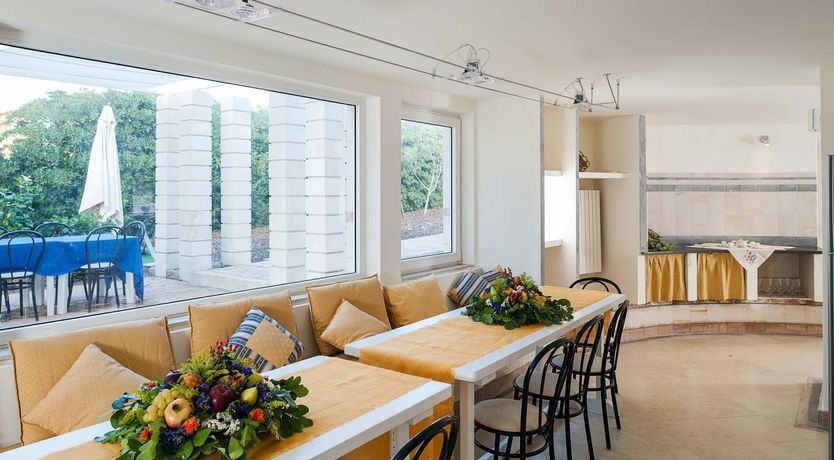 Photo of Nature's Neighbour