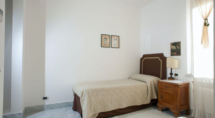 Photo of Aristocratic Elegance