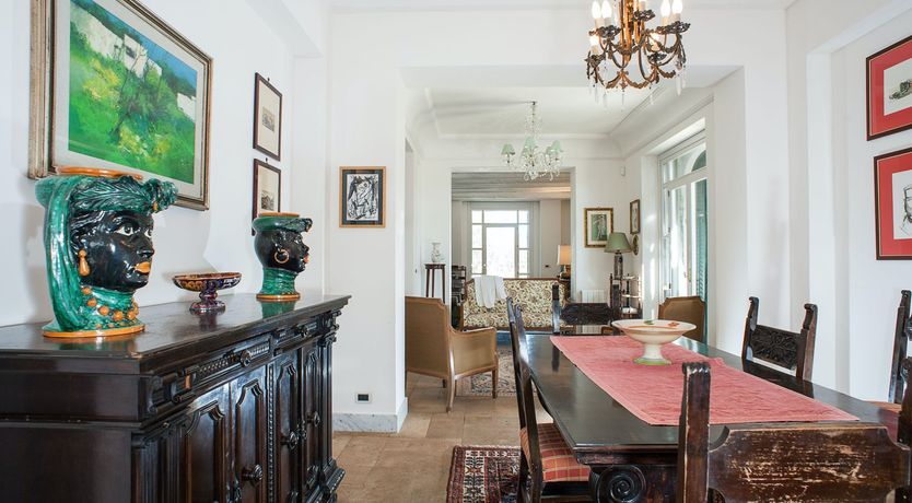 Photo of Aristocratic Elegance