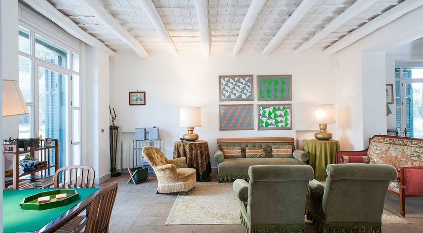 Photo of Aristocratic Elegance