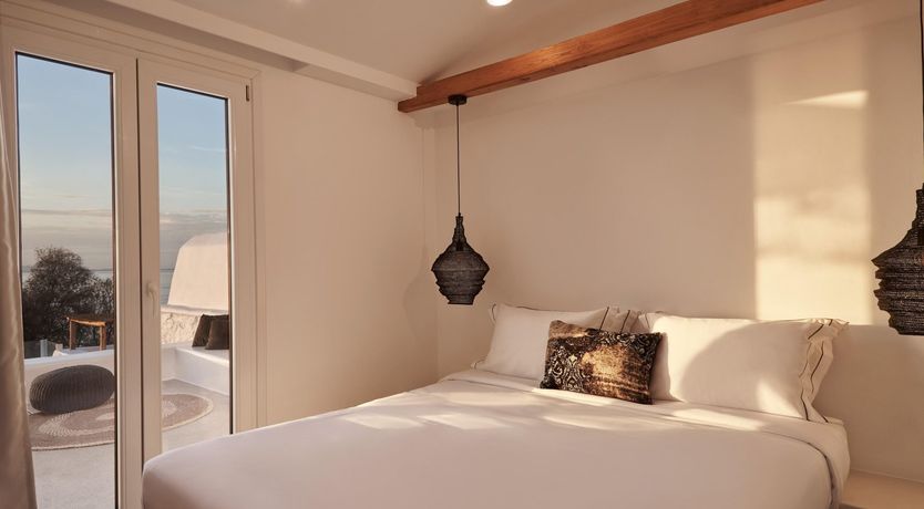 Photo of Cycladic Heart