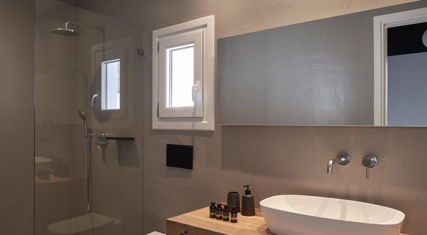 Photo of Cycladic Heart