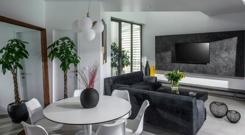 Photo of Moonlight Muse