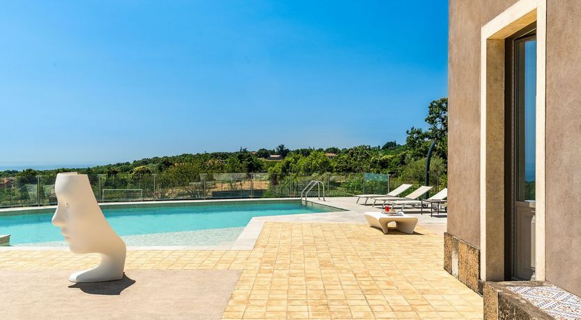 Photo of Visage View