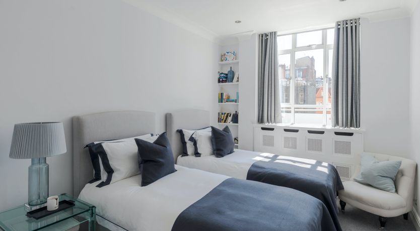 Photo of Knight Of Honour