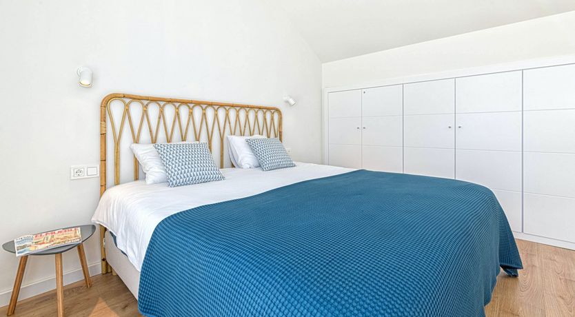 Photo of Picasso's Cradle