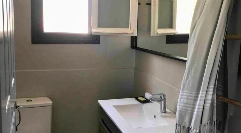 Photo of Tonic Saronic