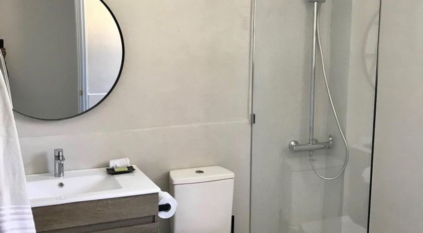 Photo of Tonic Saronic