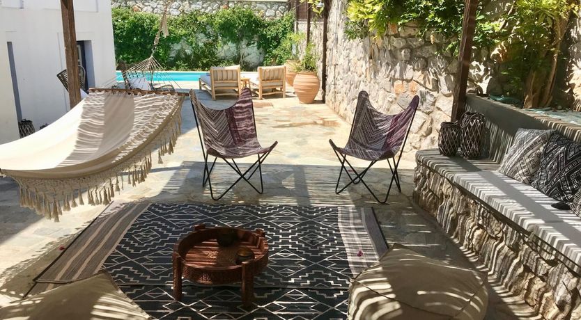 Photo of Tonic Saronic