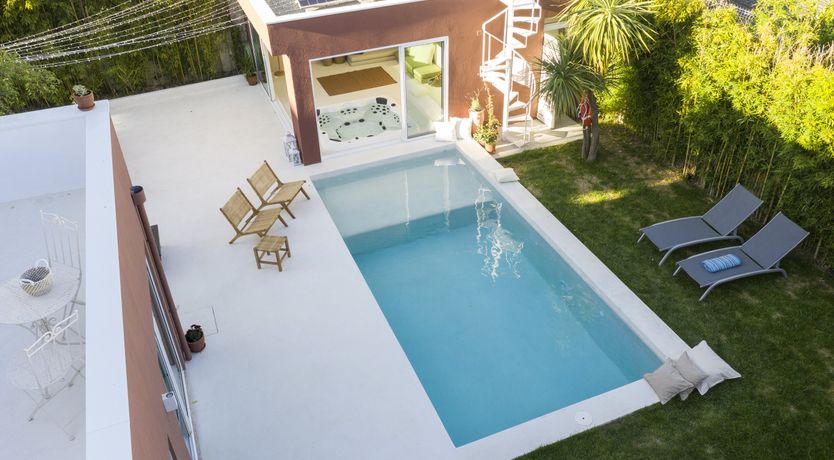 Photo of Zen in The City