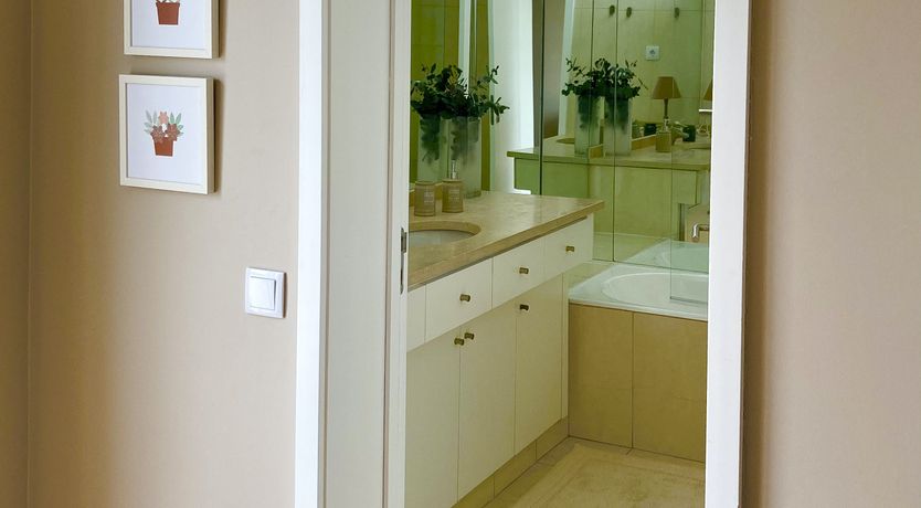 Photo of Zen in The City