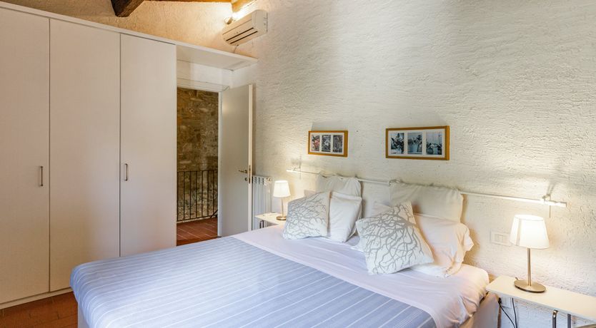 Photo of Rustic Honey