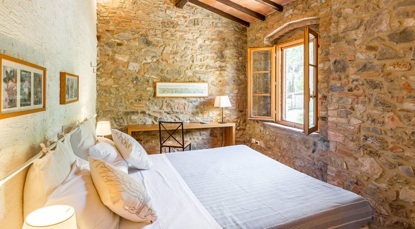 Photo of Rustic Honey