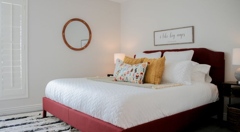 Photo of Crimson Art