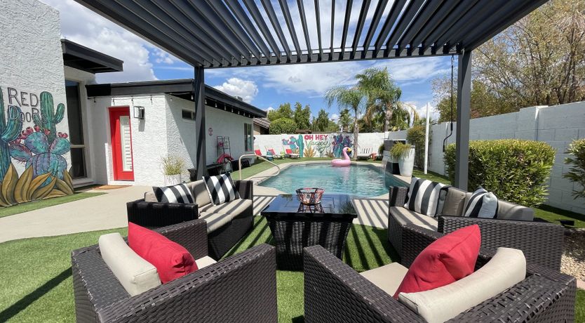 Photo of Crimson Art