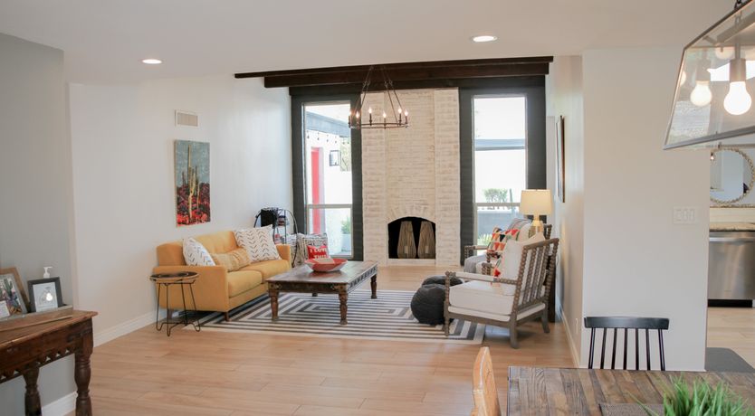 Photo of Crimson Art