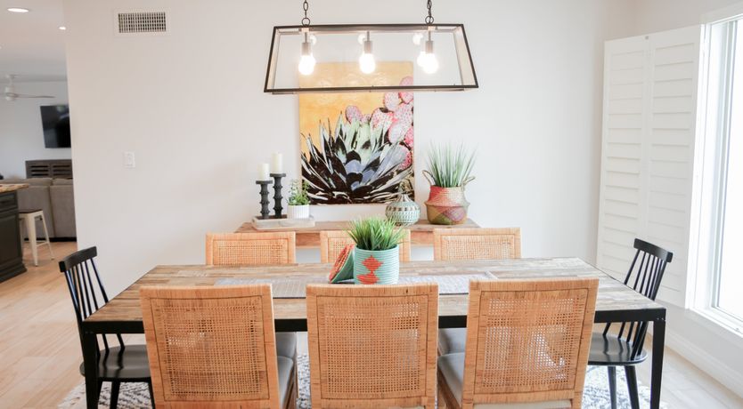 Photo of Crimson Art