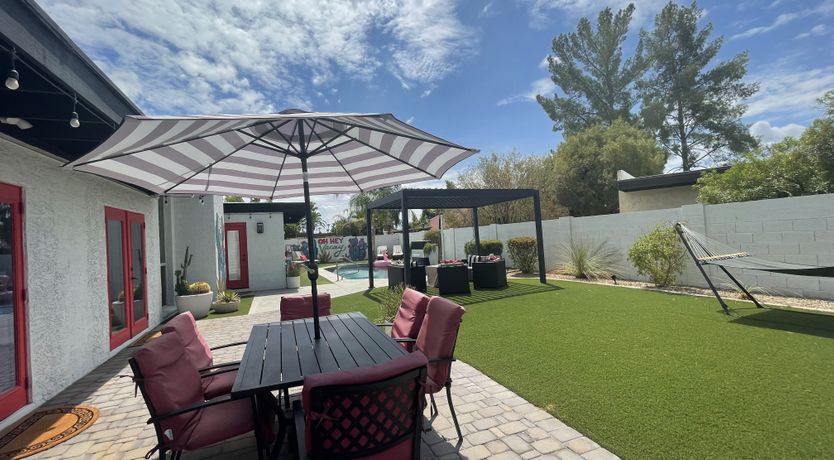 Photo of Crimson Art