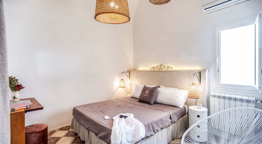 Photo of You're Not Dreaming, Signore