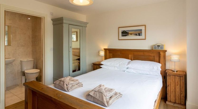 Photo of 4 Bed in Bembridge