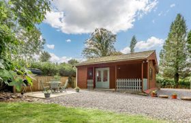 Photo of log-cabin-in-west-wales-22