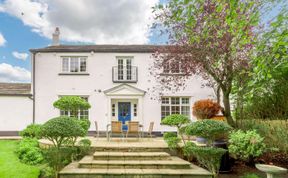 Photo of 3 Bed in Rochdale