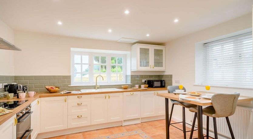 Photo of 3 Bed in Rochdale