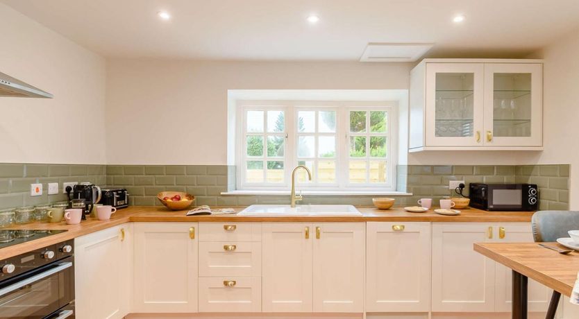 Photo of 3 Bed in Rochdale