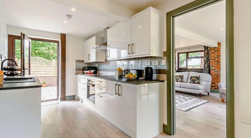 Photo of 2 Bed in Horsebridge