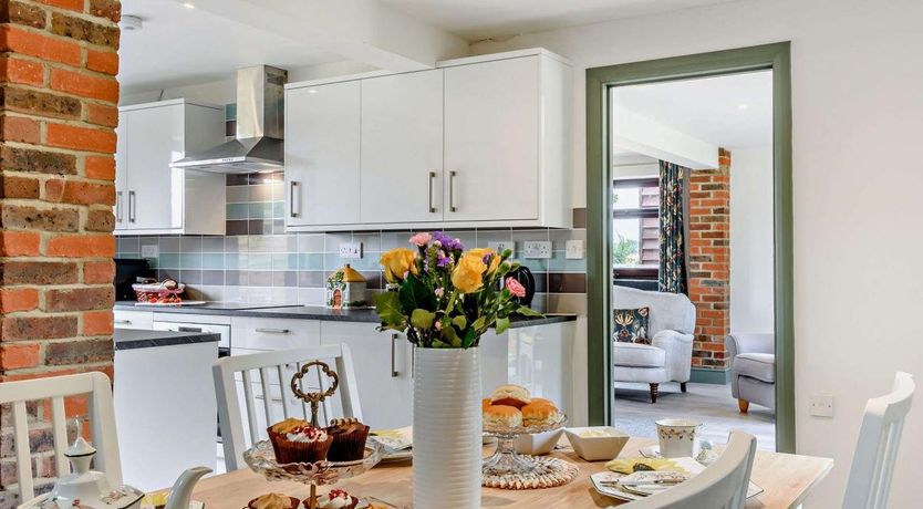 Photo of 2 Bed in Horsebridge