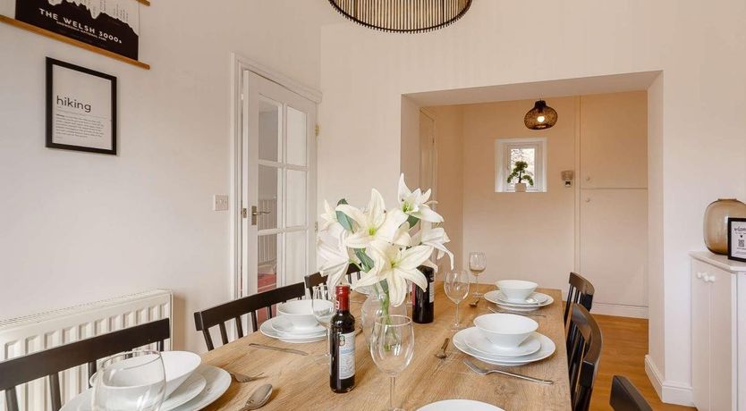 Photo of 3 Bed in Llandudno