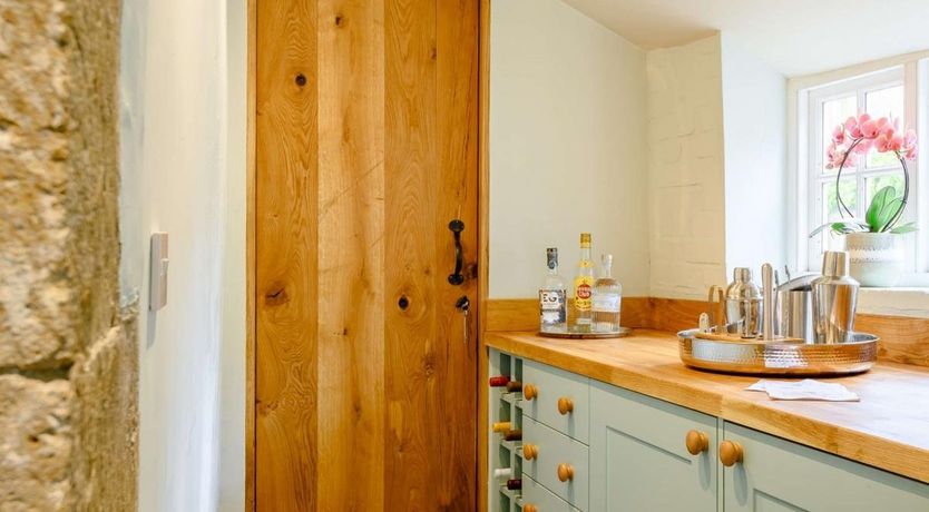 Photo of 3 Bed in South Perrott