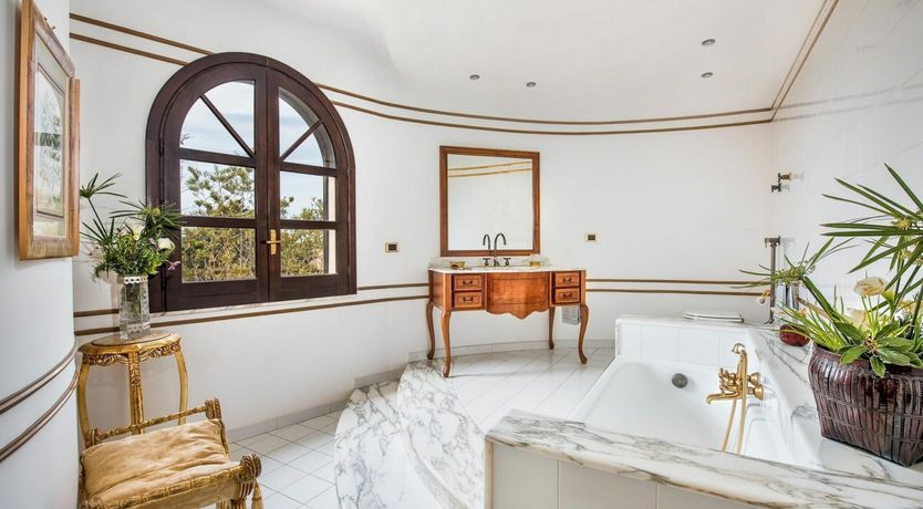 Photo of Sicilian Rose