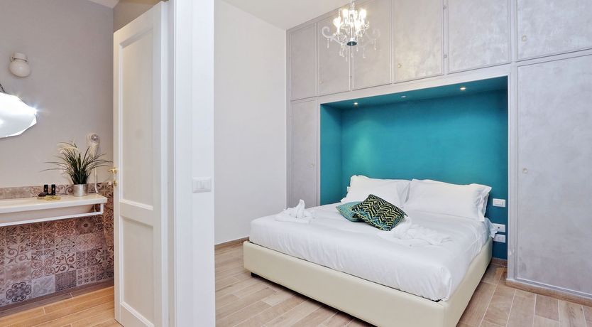 Photo of The Starling's Nest