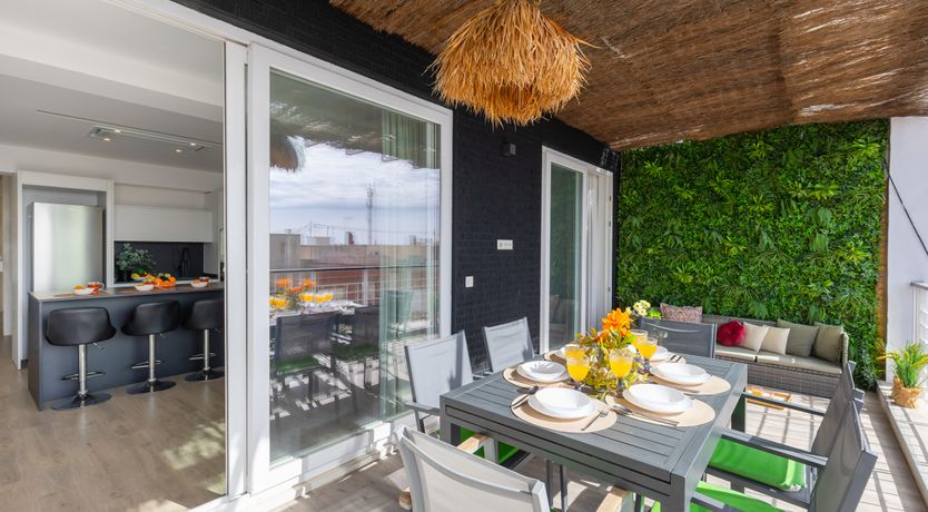 Photo of Up Above the Palms