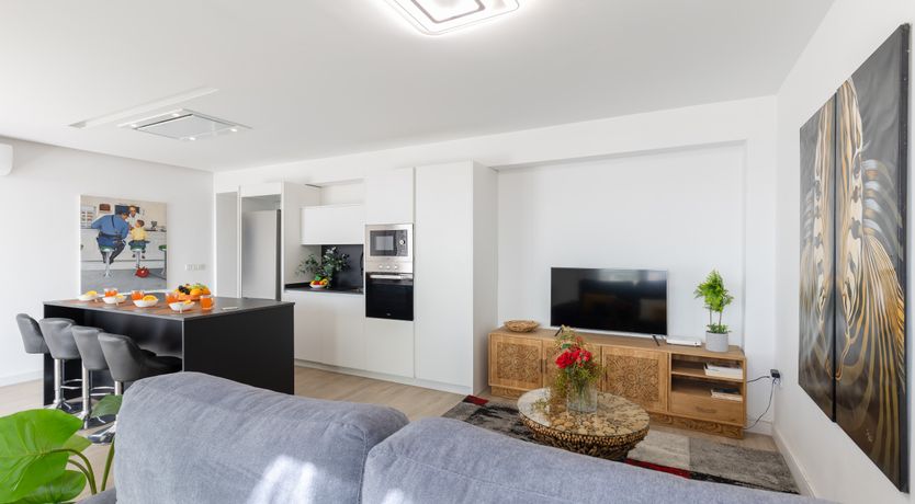 Photo of Up Above the Palms