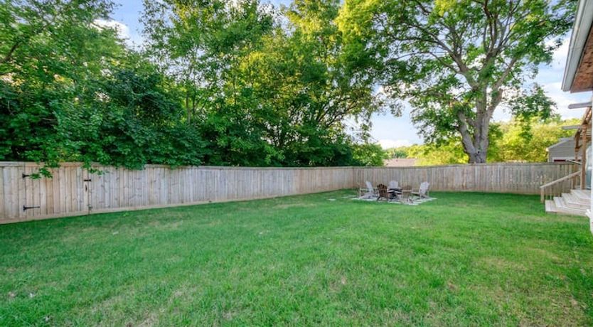 Photo of Airstream & Airwaves