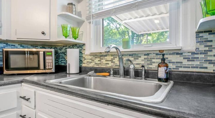 Photo of Airstream & Airwaves