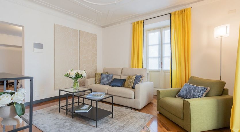 Photo of Cream Roses