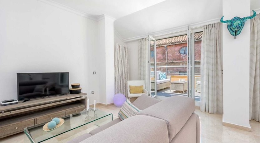 Photo of Juniper Green