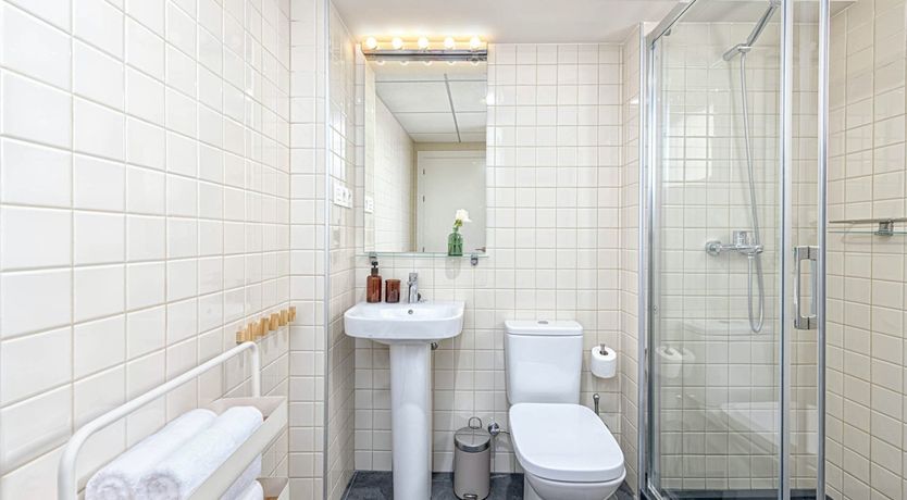 Photo of Balcony & Beam