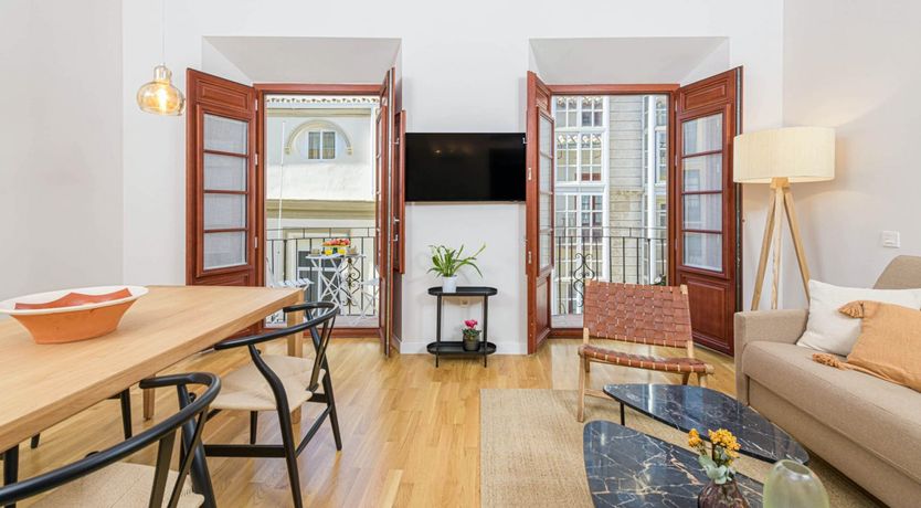 Photo of Balcony & Beam