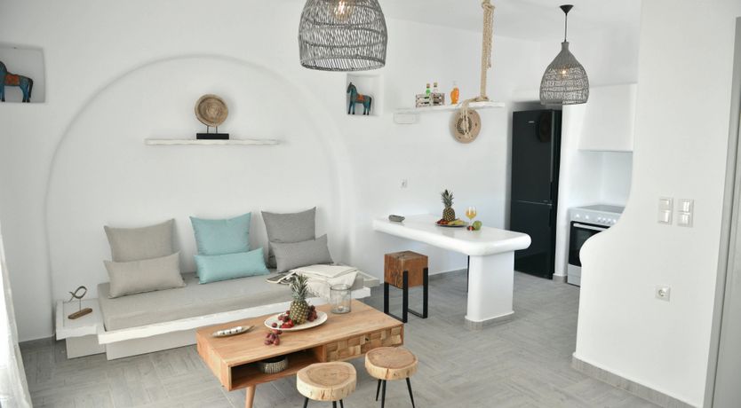 Photo of Zeus in the Architecture