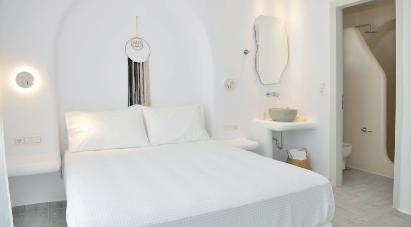 Photo of Zeus in the Architecture