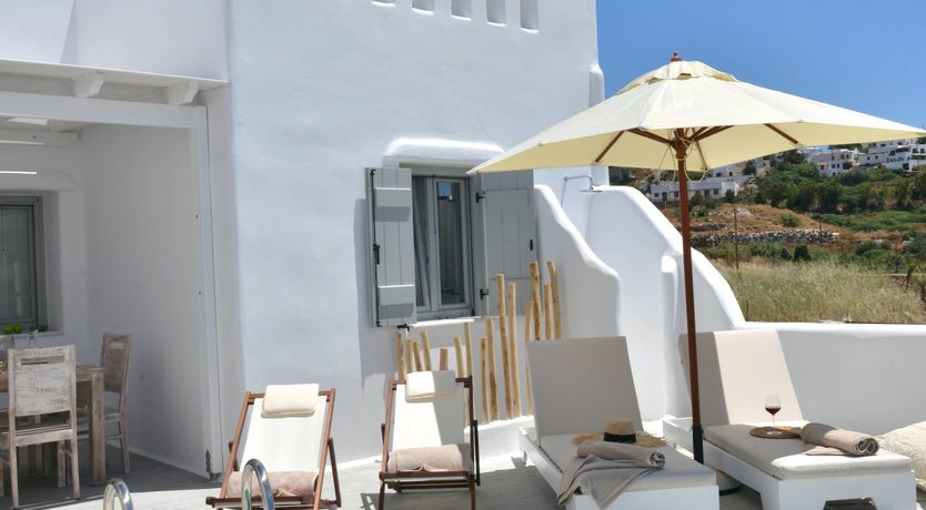 Photo of Zeus in the Architecture